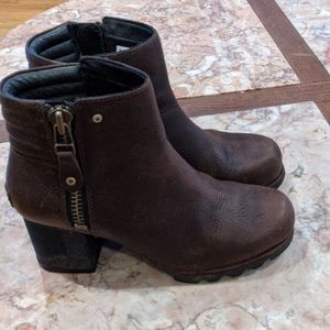 Sorel Waterproof boots 7.5